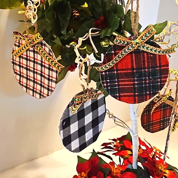Hand Crafted Upcycled farmhouse decor Christmas hanging ornaments plaid fabric - Picture 15 of 17